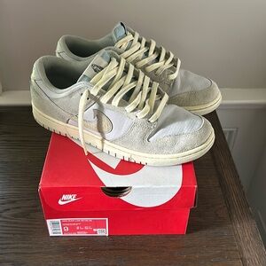 Nike Dunk Low Retro SE Men’s size 9 Pre owned 100% Authentic